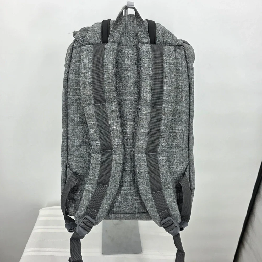 Herschel Supply Co. Retreat‎ Large Backpack Gray Casual School Travel Bag NWOT